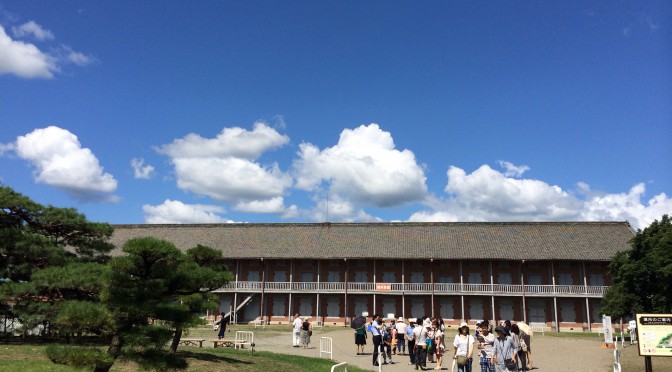 富岡製糸場の『うちわ』から見るコスト意識と官民の壁